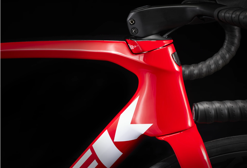 Trek Emonda SLR 7 AXS Carbon Road Bike 2023 in Viper Red-3